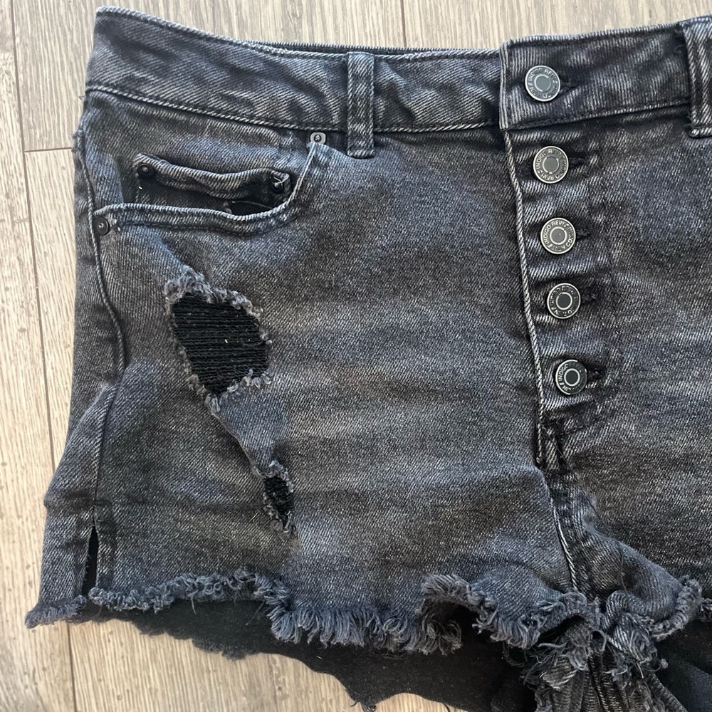 Indigo Rein Womens Juniors High Waisted Denim Jean Shorts Distressed Black 13/30 - Picture 3 of 8